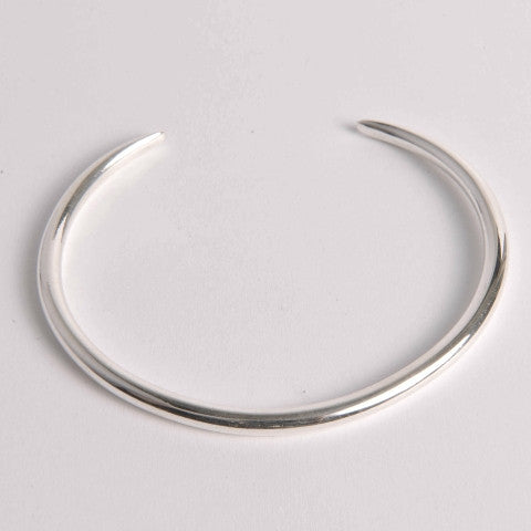 Sterling silver bangle
