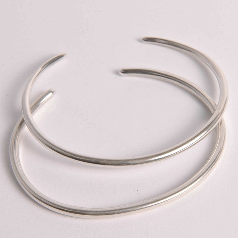 Sterling silver bangle